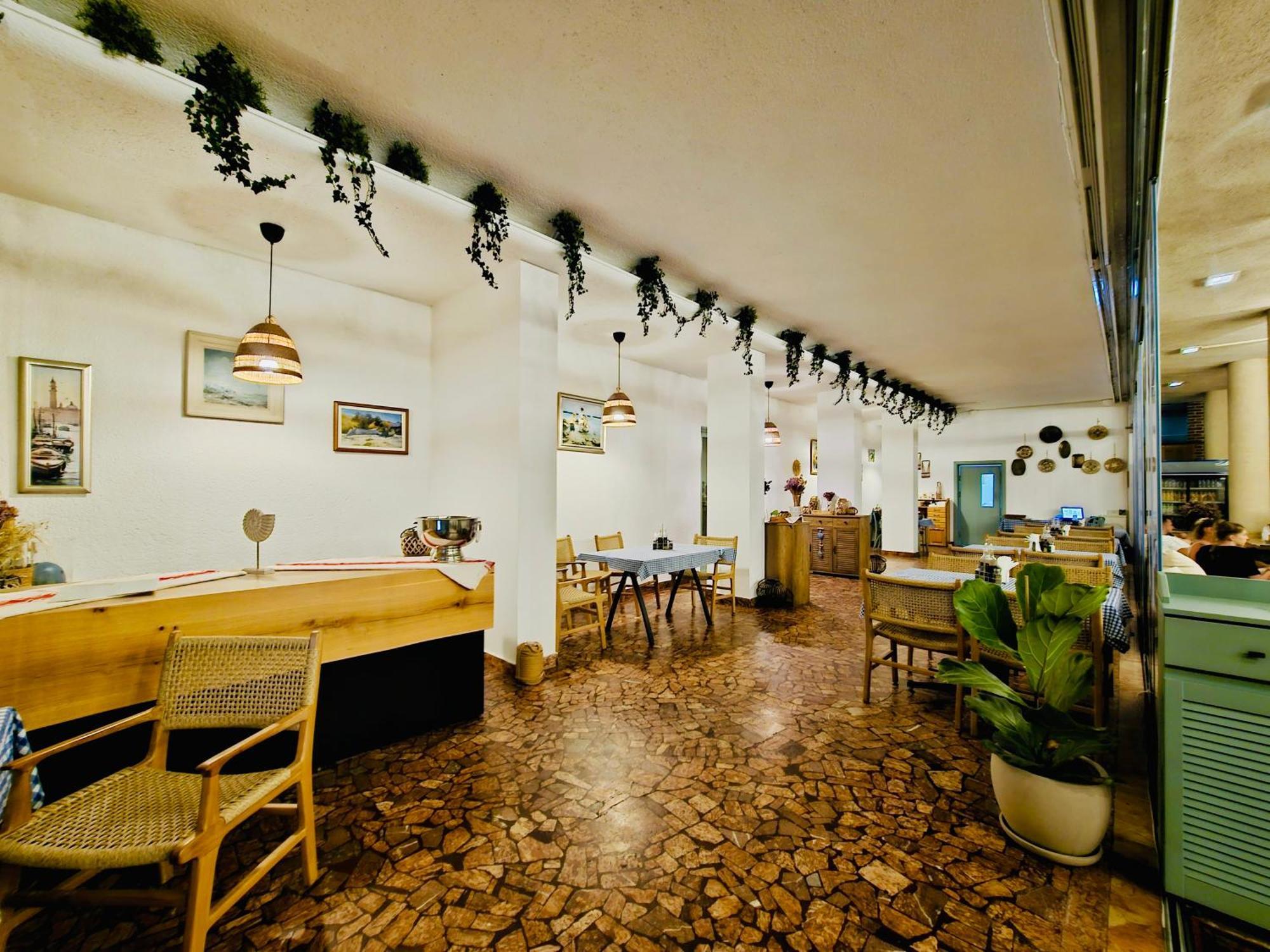 Hotel Carmen Eforie Nord Eksteriør bilde